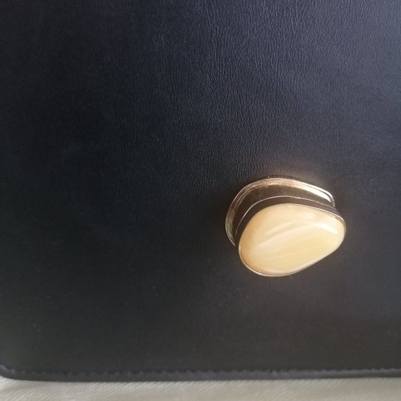 Cute Black Cross Body - Picture 5 of 9